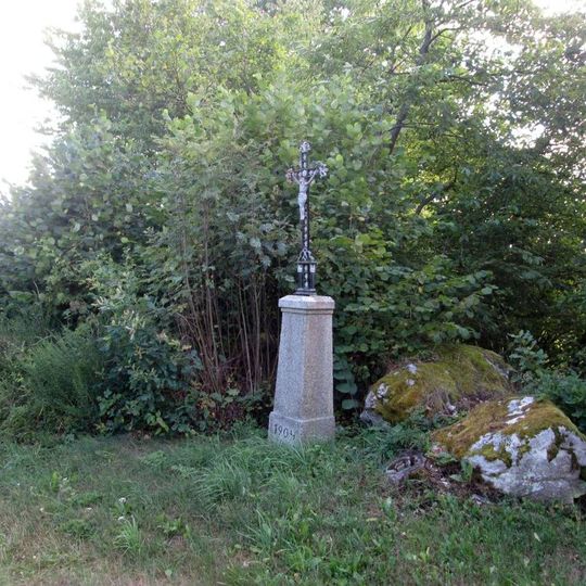 Kříž jižně od Černic