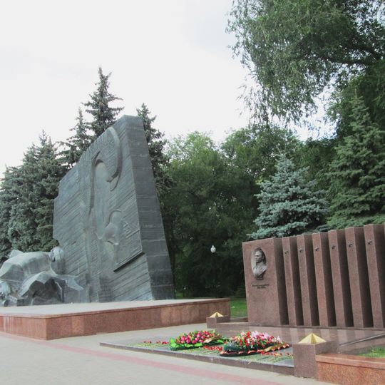 Дан һәйкәле