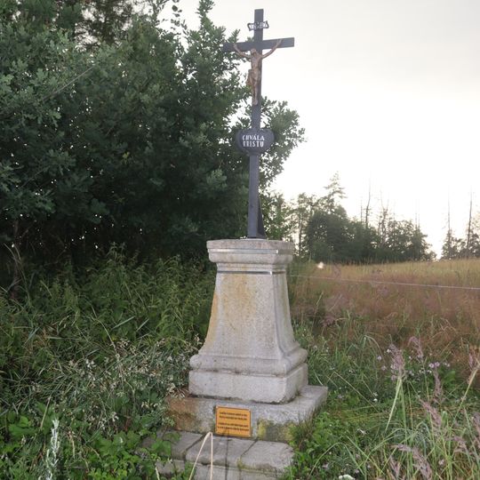 Kříž u silnice jižně od Horního Smrčného