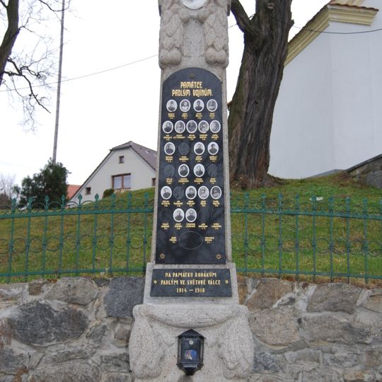 Pomník padlým v Chrášťovicích