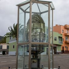 Faro de Punta Cumplida fresnel lens