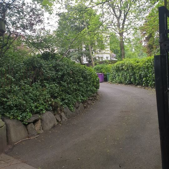 17 And 17A, Fulwood Park