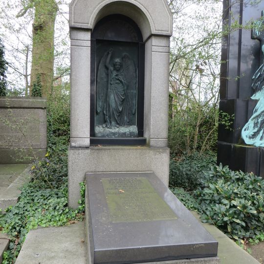 Grafmonument van het echtpaar Franken-De Beer