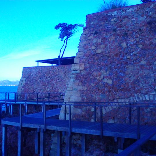 Torre Nova Torre del Llatzaret)''