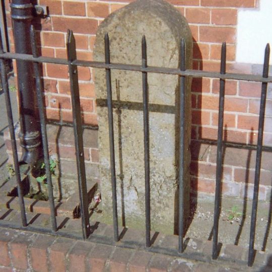 Milestone, Amherst Hill, Riverhead, nr jct with Worships Hill