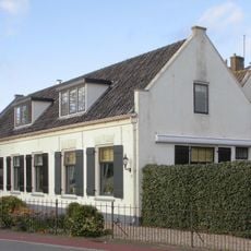 Oud-Loosdrechtsedijk 30, Loosdrecht