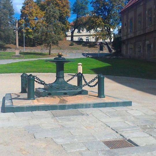 Kašna u kláštera Plasy