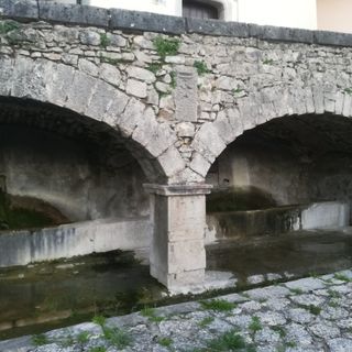 Fontana Canale