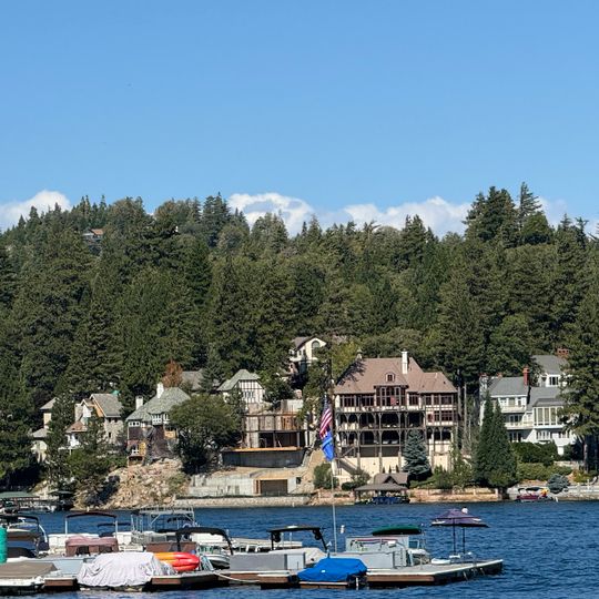 Hamiltair community Beach