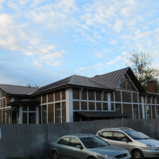 Dvor Proletarki street 121