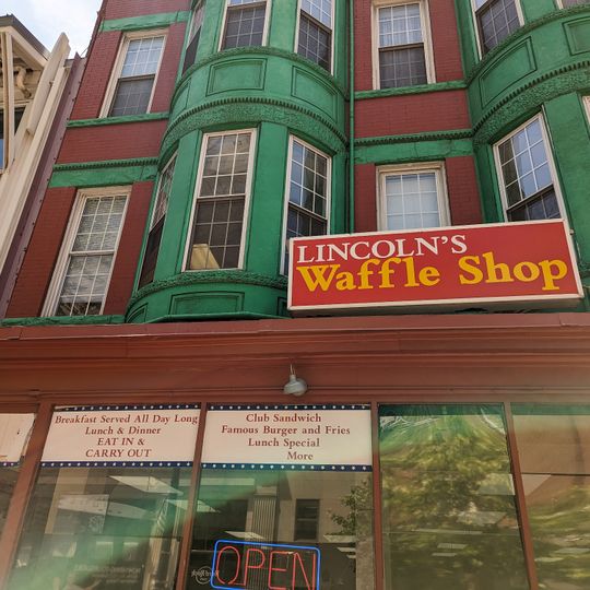 Lincoln's Waffle Shop