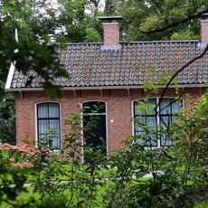 Allersmaborg, dienstwoning (klerkenhuis)