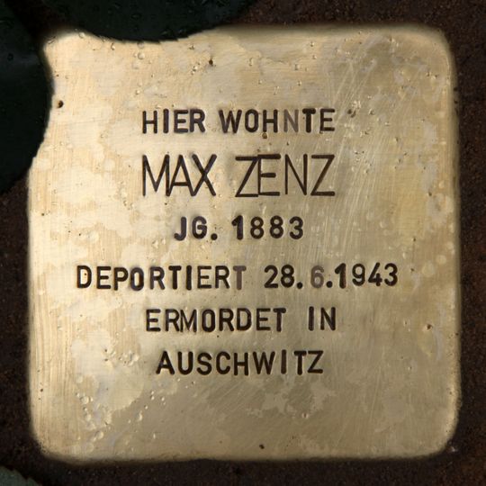 Stolperstein en memoria de Max Zenz