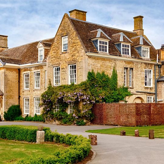 Barton Seagrave Hall