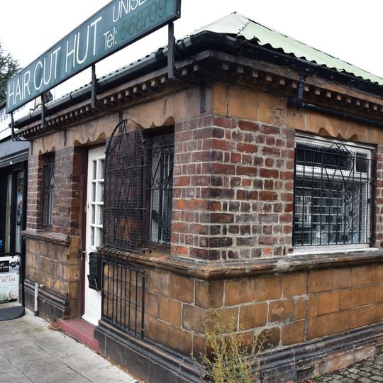 City Of Hull Police Fire Box Number 6, And Gates At South Entrance To West Park