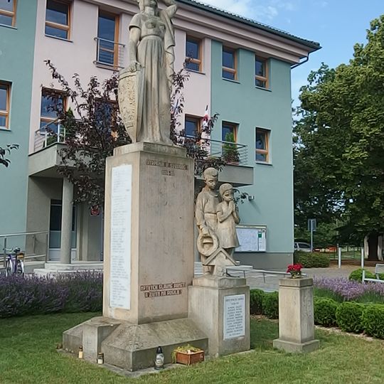 Pomník padlým v Postřelmově