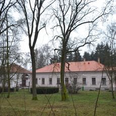 Kaštieľ a park Čeláre, kaštieľ