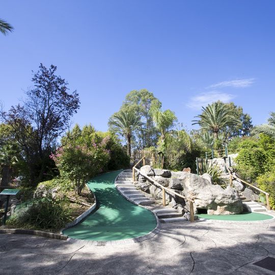Adventure Golf