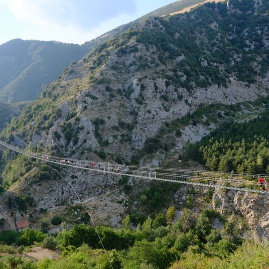 Tibetan bridge in Castelsaraceno