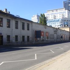 Budynek magazynu surowców, tzw. namiarownia z wyposażeniem technicznym