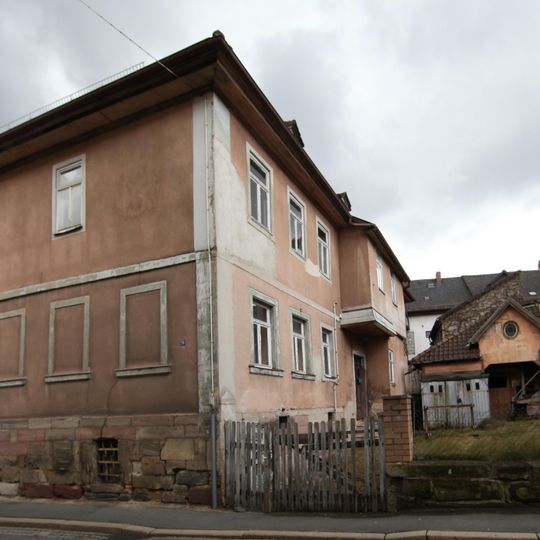 Spätklassizistisches Walmdachhaus