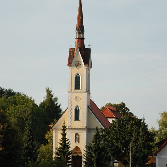 Kath. Filialkirche, Hl. Dreifaltigkeit