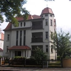 Villenartiges Wohnhaus Weinauallee 10