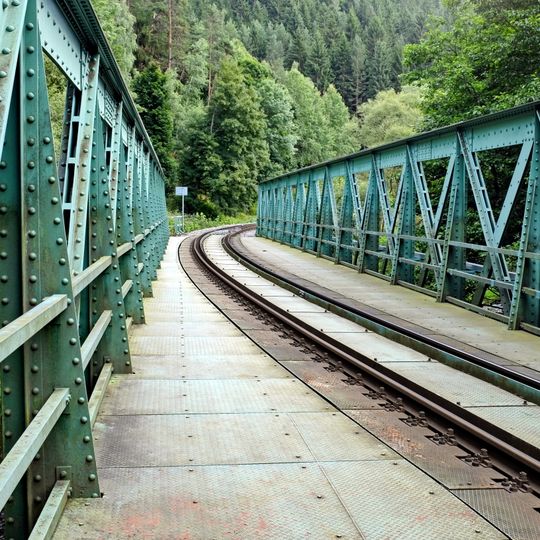 Železniční most přes Teplou ve Vodné