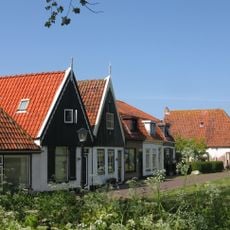 Pandje met eenvoudig houten voorschot