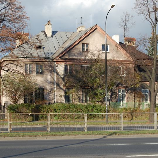 Zespół domu przy ulicy Wawelskiej 32