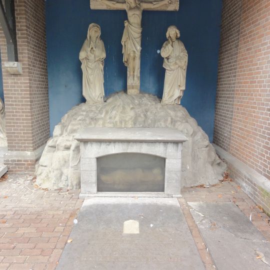 Calvary group at Beers Cemetery