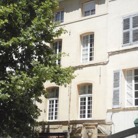 Immeuble, 8, place des Cardeurs