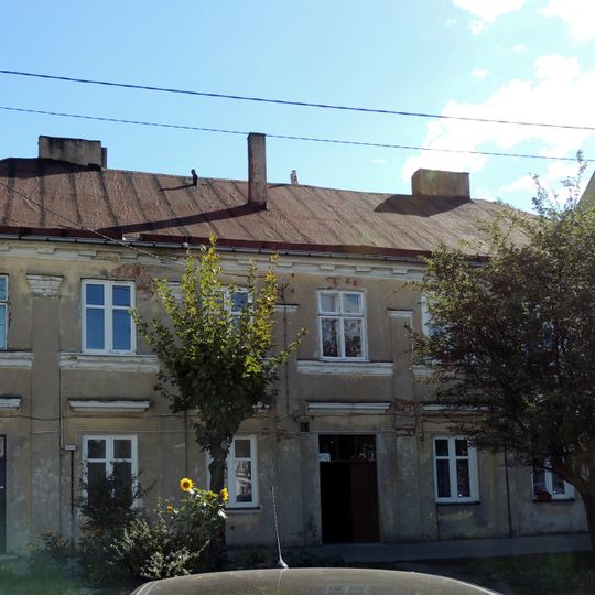 Ozorków, pl. Jana Pawła II 7