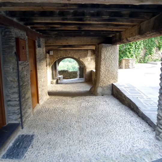 Porxos coberts de Tírvia