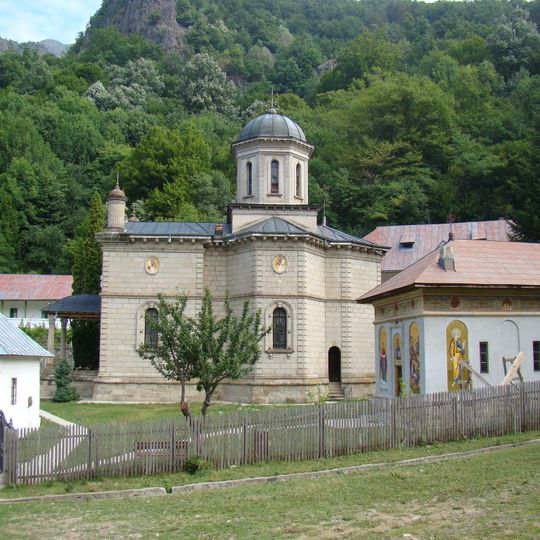 Стэнишоарский монастырь