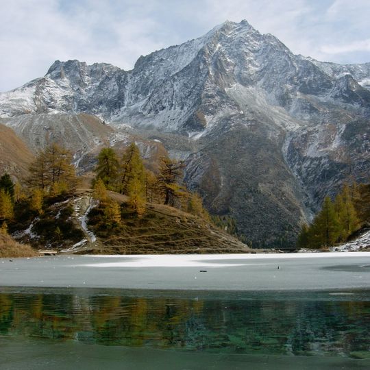 Grande Dent de Veisivi