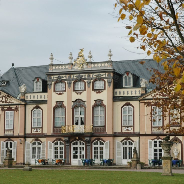 Molsdorf Palace