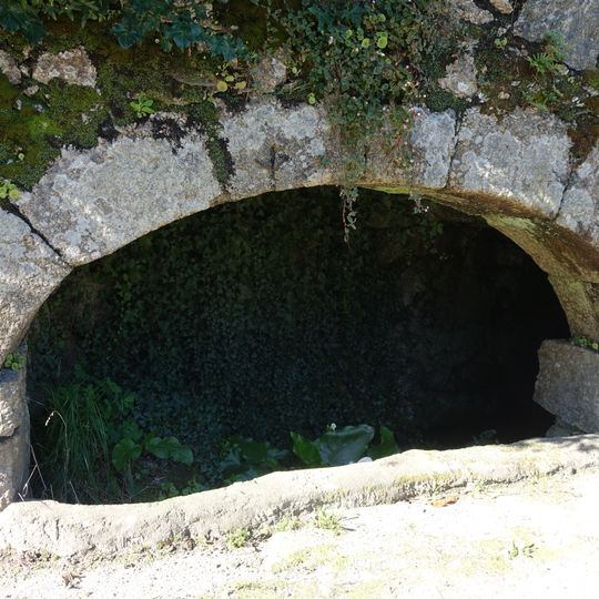 Fonte de Mergulho em Tadim