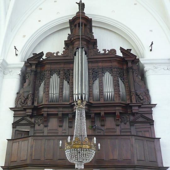 Orgue de tribune de la collégiale Saint-Sauveur