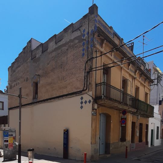 Habitatges al carrer Sant Agustí - Riera