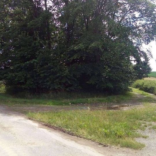 Kříž jižně od Zhořce