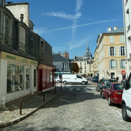 Immeuble, 37 rue Royale, Rue du Marché-Neuf