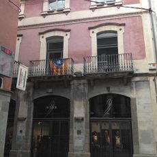 Building in plaça del Paradís, 4