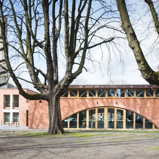 Schul- und Wohngebäude des Erzbistums in Köln-Lindenthal