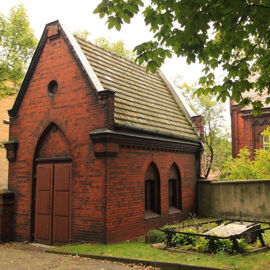 Cmentarz kościelny przy kościele św. Marii Magdaleny w Chorzowie