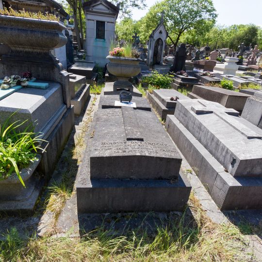 Grave of Laroche