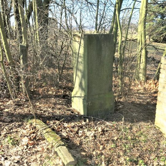 Kříž naproti domu 257 ve Filipově