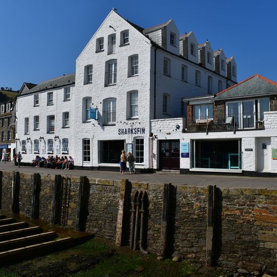 Sharks Fin Restaurant And Pilchard Grill