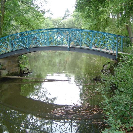 Zwei kleine Brücken zur Röhrensee-Insel