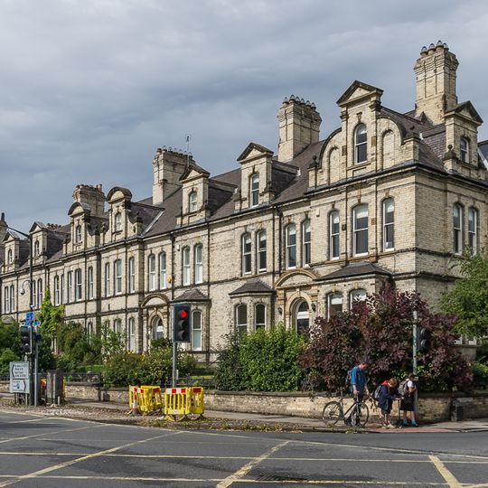 134-140, Clifton Green